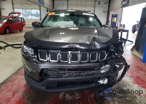 2019 Jeep Compass Latitude from USA, damaged, VIN 3C4NJDBB7KT806934